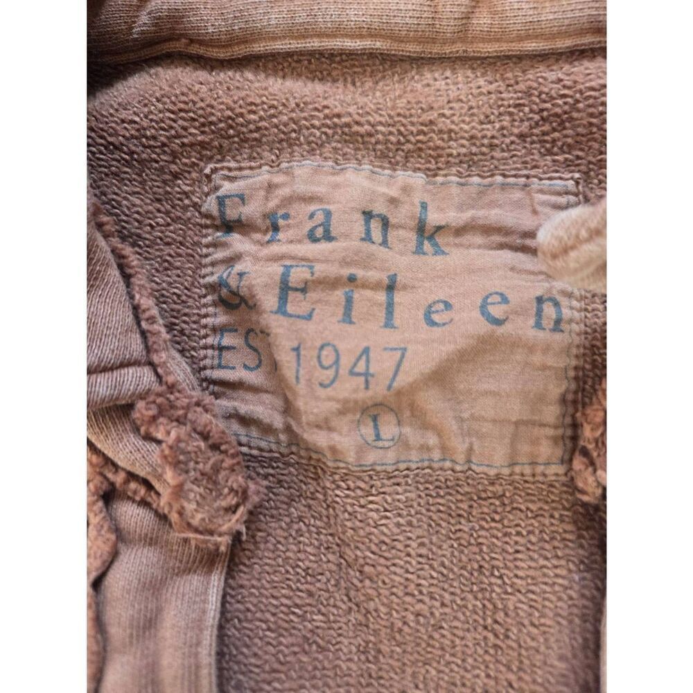 Frank & Eileen Triple Fleece Patrick Popover Henley in  Brown Size Large - Picture 3 of 5